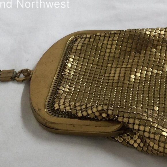 Whiting & Davis Gold Mesh Wristlet, Circa 1950s/60s - Picture 10 of 12